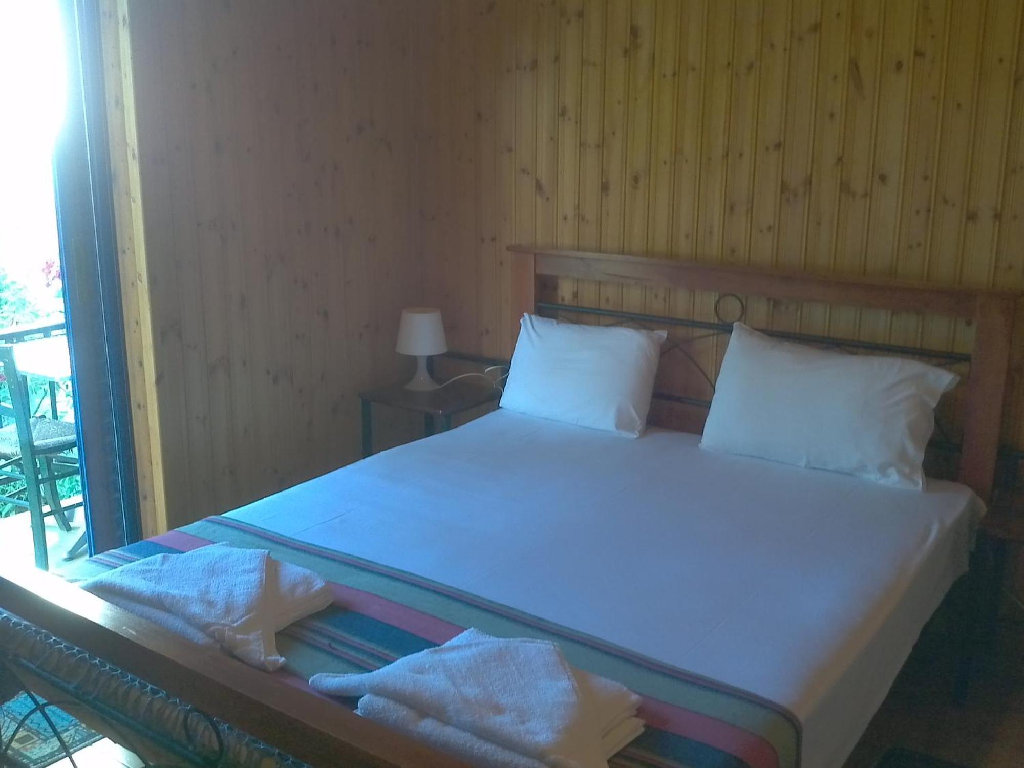 9 Musses Hotel Apartments Skala Mistegnon Room photo