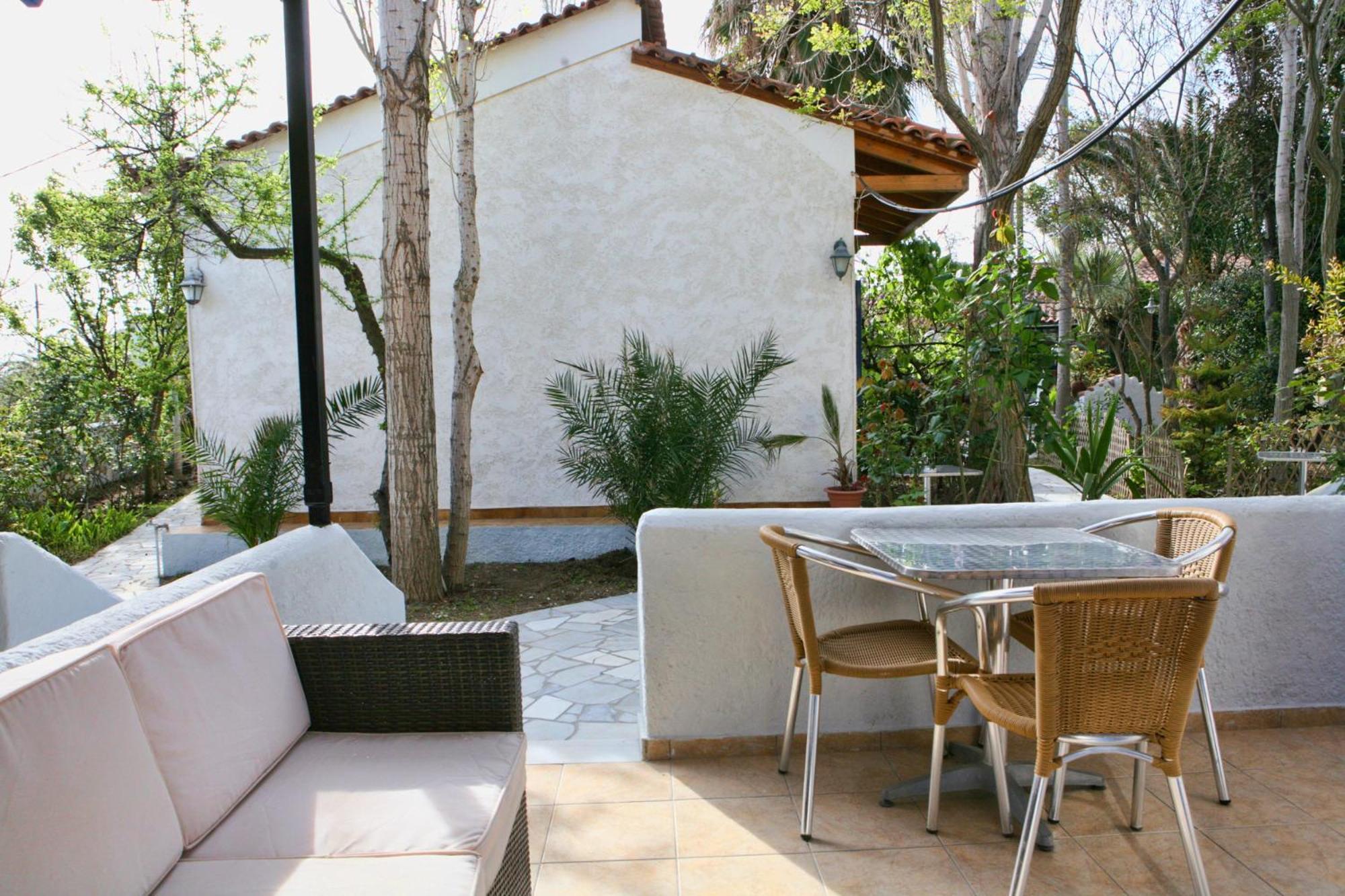 9 Musses Hotel Apartments Skala Mistegnon Exterior photo
