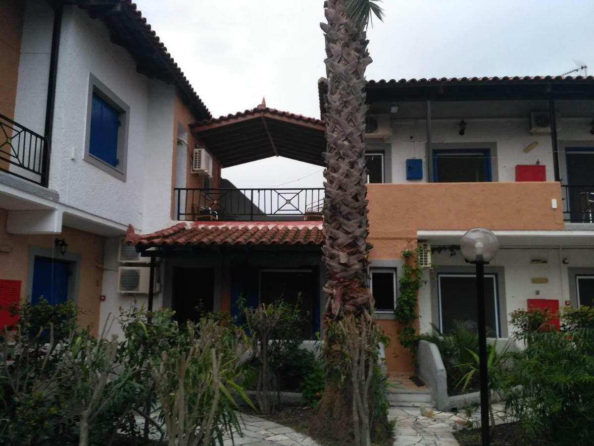 9 Musses Hotel Apartments Skala Mistegnon Exterior photo